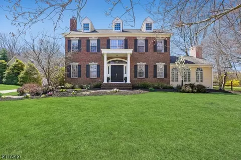 11 Highland Ave, Long Valley, NJ 07853
