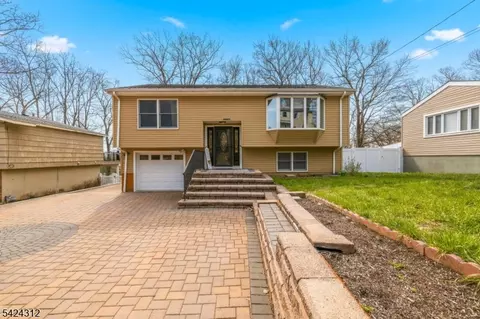 32 Seminole Ave, Rockaway, NJ 07866