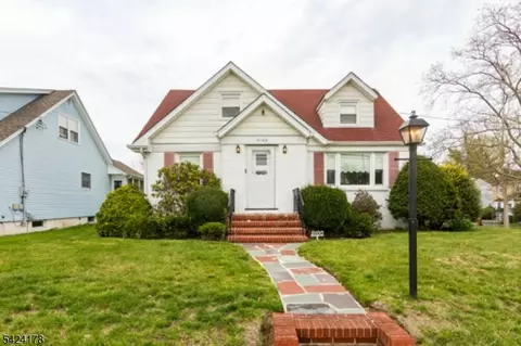 2100 Orchard Ter, Linden, NJ 07036