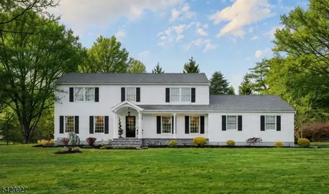 12 Buttonwood Ct, Belle Mead, NJ 08502