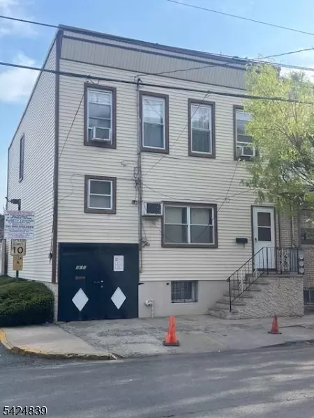 408 Chestnut St, Newark, NJ 07105