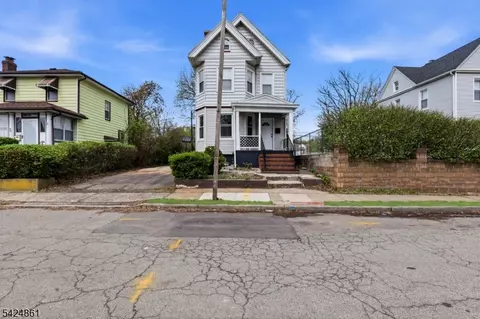 11 Dodd Ter, East Orange, NJ 07017
