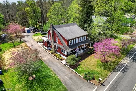307 Stirling Rd, Watchung, NJ 07069