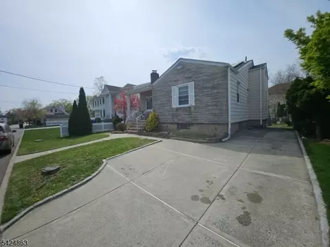 431 Terhune Ave, Paramus, NJ 07652 photo 2