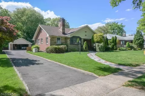 866 Madison Ave, Rahway, NJ 07065