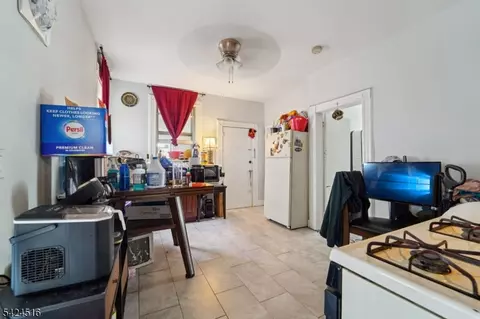 Entry Way - 6 4th St, Passaic, NJ 07055 photo 8 of 18