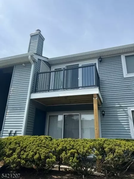 26 Beaconsfield Pl, Somerset, NJ 08873
