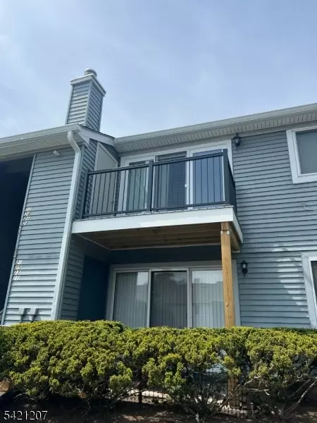 26 Beaconsfield Pl, Somerset, NJ 08873