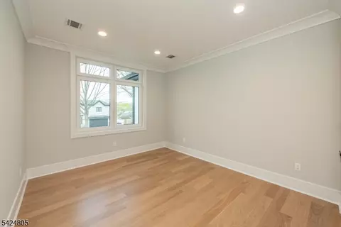 Bedroom - 722 Erie Rd, Paramus, NJ 07652 photo 2 of 4