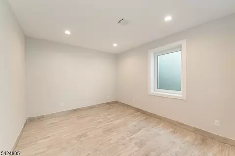 Bedroom - 722 Erie Rd, Paramus, NJ 07652 photo 4 of 4