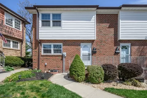 4 Cardinal Ln #1, Hillsborough, NJ 08844
