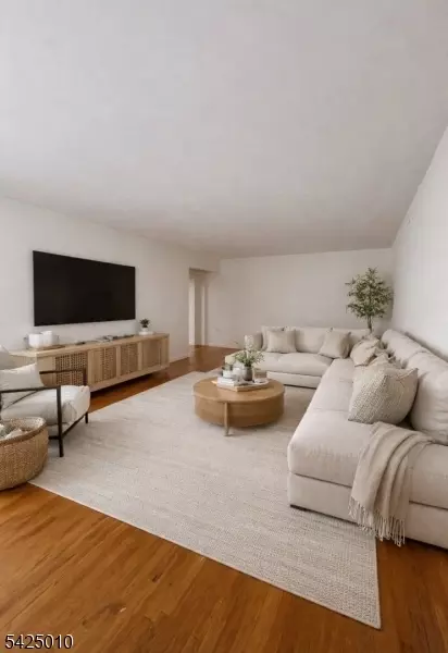 565 Grove St A-11 #A-11, Clifton, NJ 07013