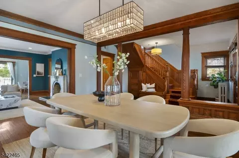 8 Thomas St, Caldwell, NJ 07006