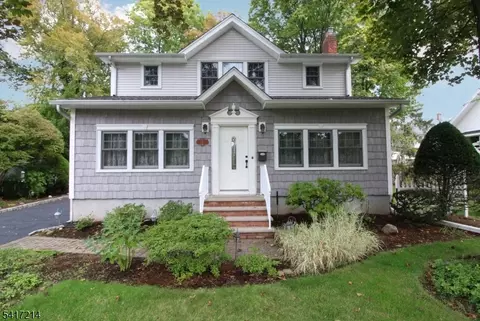 314 Knickerbocker Rd, Tenafly, NJ 07670