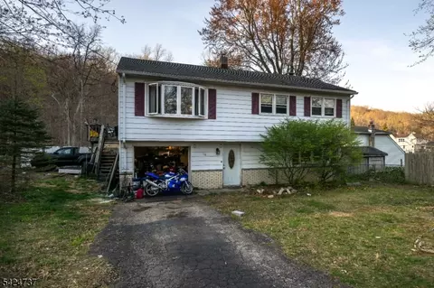 168 Art St, Ringwood, NJ 07456