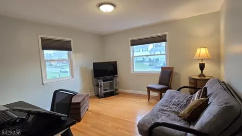 446 Maple Hill Dr, Hackensack, NJ 07601 photo 14