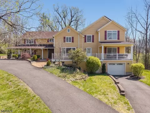 20 Woodland Ter, High Bridge, NJ 08829