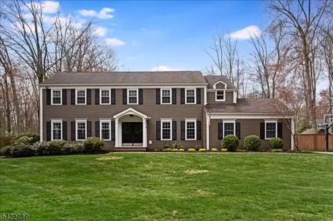 42 Dean Rd, Mendham, NJ 07945