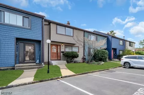 457 Brookside Ln, Hillsborough, NJ 08844