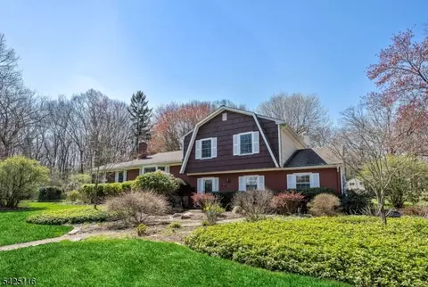 62 Martis Ave, Ramsey, NJ 07446