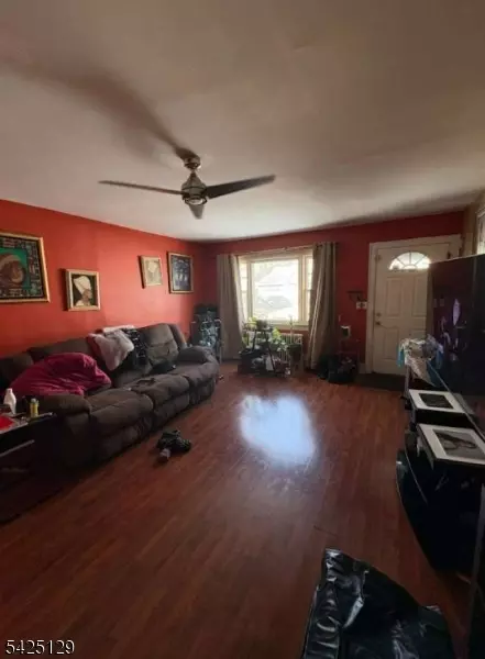 148-150 Pineview Ter, Plainfield, NJ 07062 photo 2