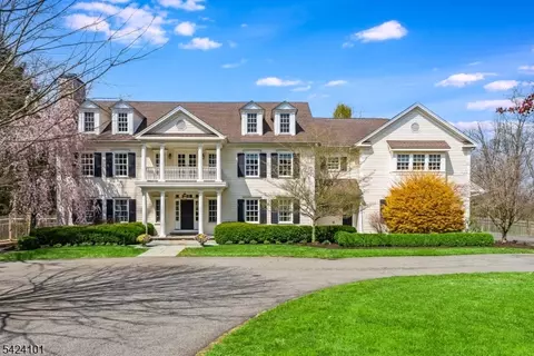 18 Yardley Rd, Mendham Twp, NJ 07945