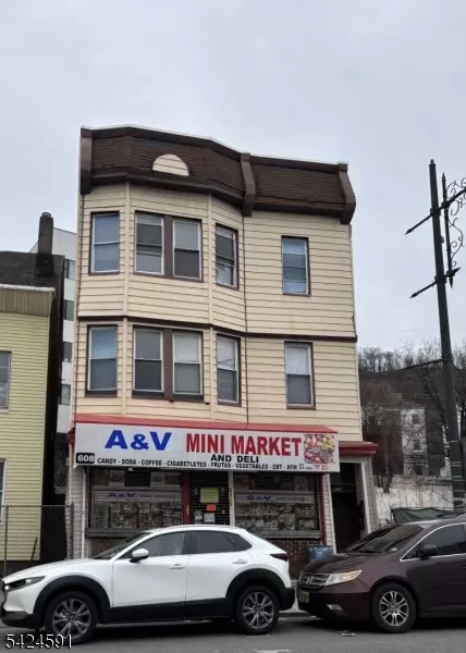 608 Main St, Paterson, NJ 07503