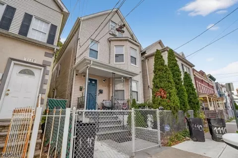 1110 Hampton Pl, Elizabeth, NJ 07201