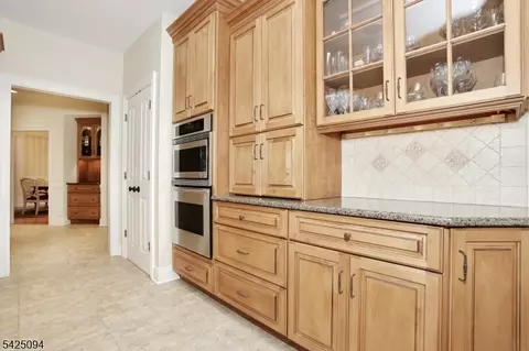 285 E Saddle River Rd, Upper Saddle River, NJ 07458 photo 24