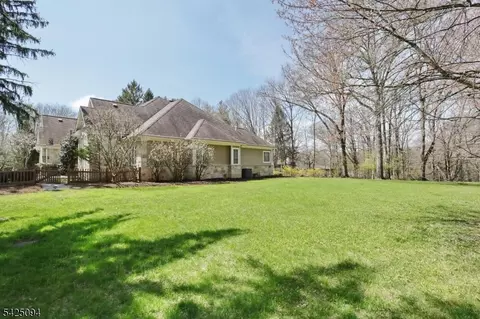 285 E Saddle River Rd, Upper Saddle River, NJ 07458 photo 5
