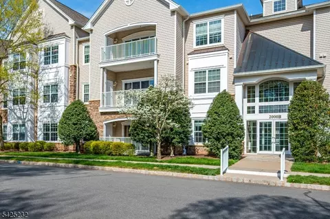 2108 Conrad Way, Somerset, NJ 08873