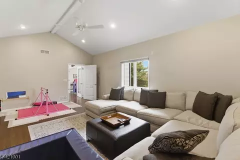 8 Clearview Rd, Springfield, NJ 07081 photo 19