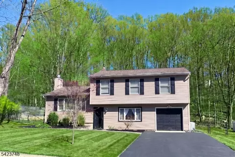 41 Dell Rd, Stanhope, NJ 07874