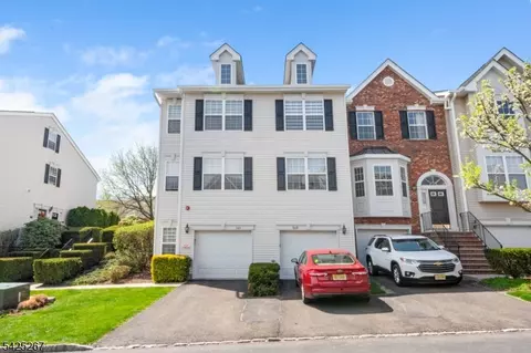 569 Coventry Dr #569, Nutley, NJ 07110
