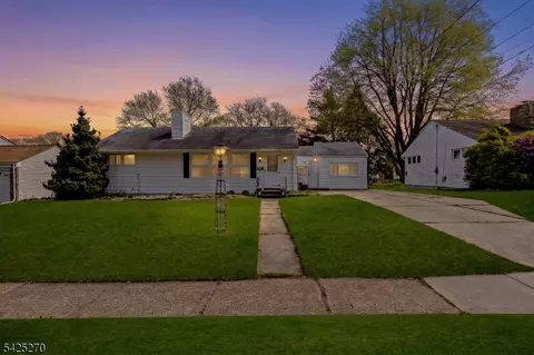 126 Villanova Dr, Lawrence Township, NJ 08648