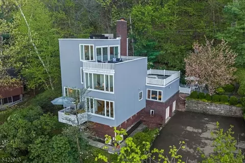 206 Highland Ave, Montclair, NJ 07043