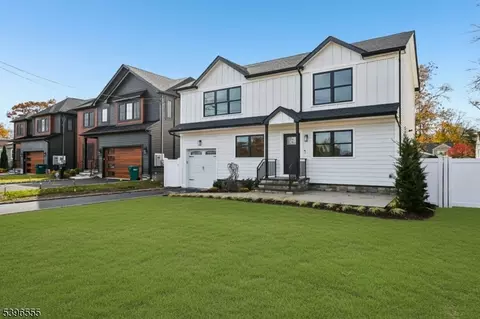 230 Pinehurst Ave, Scotch Plains, NJ 07076