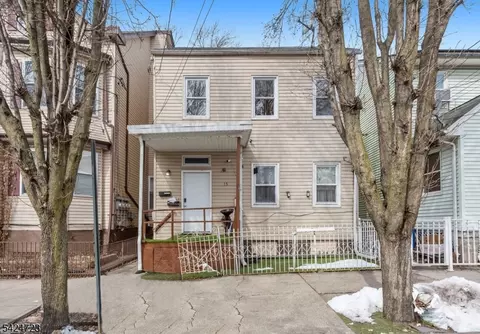 75 Garfield Ave, Paterson, NJ 07522