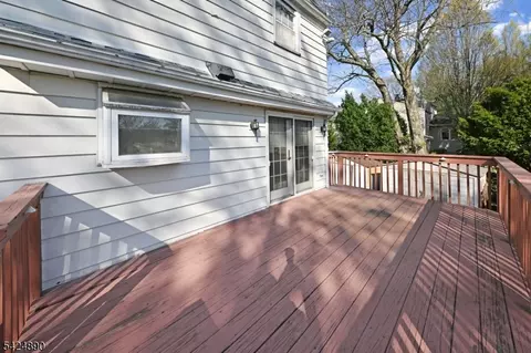 Exterior - 82 Arnot Pl, Paramus, NJ 07652 photo 6 of 9