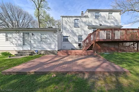 Exterior - 82 Arnot Pl, Paramus, NJ 07652 photo 5 of 9