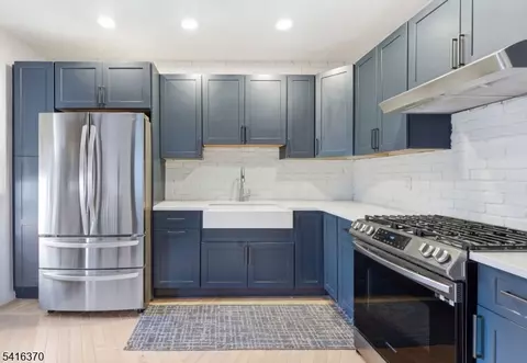527 N 3rd St, East Newark, NJ 07029
