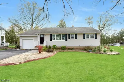 788 Country Club Rd, Bridgewater, NJ 08807