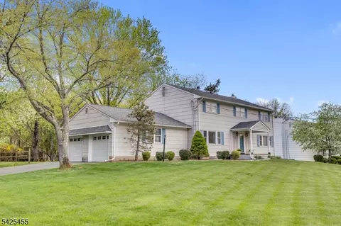 456 Steeplechase Ln, Bridgewater, NJ 08807