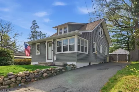43 Merrie Trl, Denville, NJ 07834