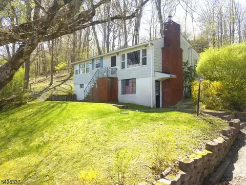50 Alder Ter, Wantage, NJ 07461
