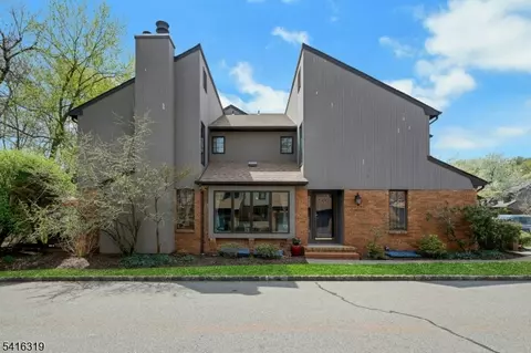 21 Shelley Pl, Morristown, NJ 07960