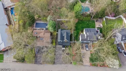 8 Mountainside Dr, Wayne, NJ 07470 photo 31
