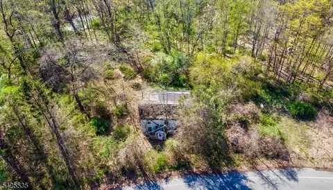 126 Meriden Rd, Boonton, NJ 07005