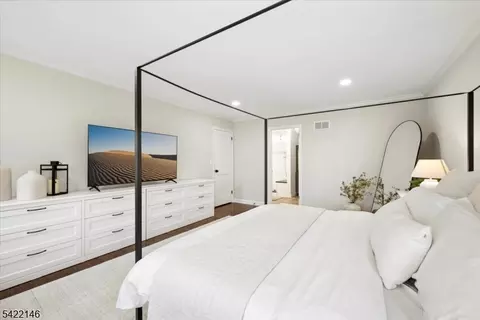 Bedroom - 94 Bald Eagle Rd, Hackettstown, NJ 07840 photo 2 of 4