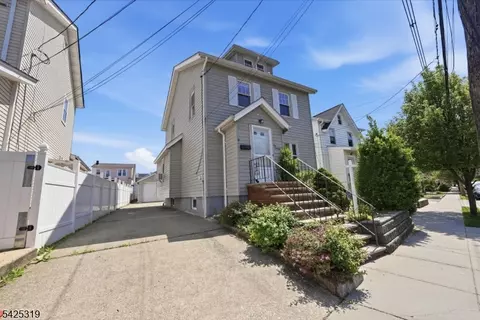 126 Garden Ave, Belleville, NJ 07109